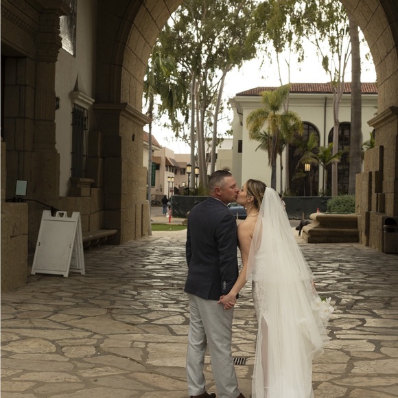 Daphne Newman Silk Tulle Wedding Veil & Blusher Cathedral Length - Picture 2 of 2